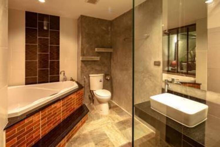 Tanawan Phuket Hotel