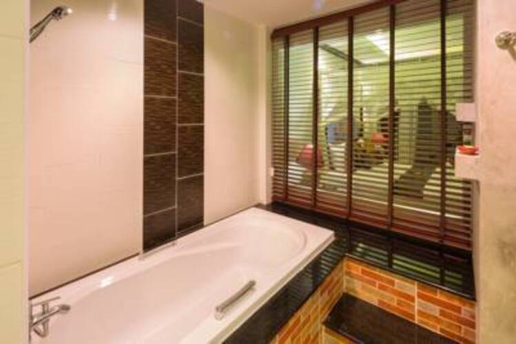 Tanawan Phuket Hotel