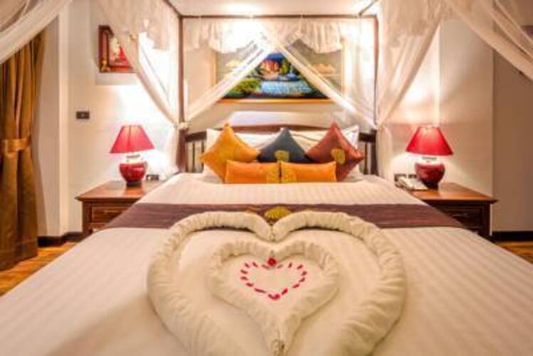 Tanawan Phuket Hotel