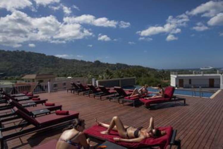 Paripas Patong Resort
