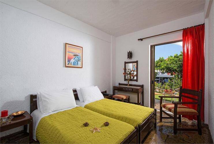 Malia Holidays Hotel