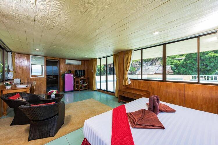 Baan Karon Hill Phuket Resort
