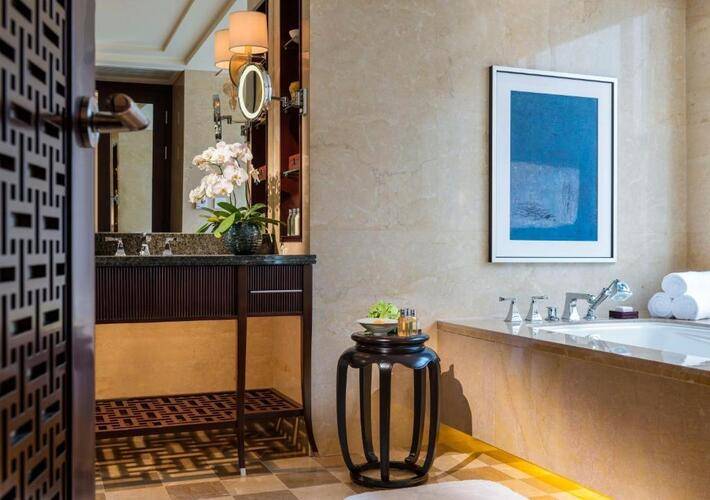 Four Seasons Hotel