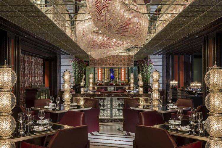 Four Seasons Hotel
