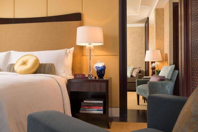 Four Seasons Hotel