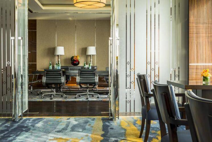 Four Seasons Hotel