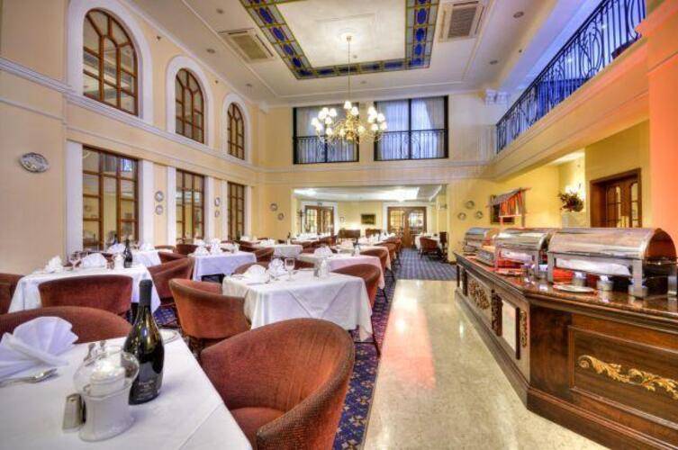 Victoria Hotel