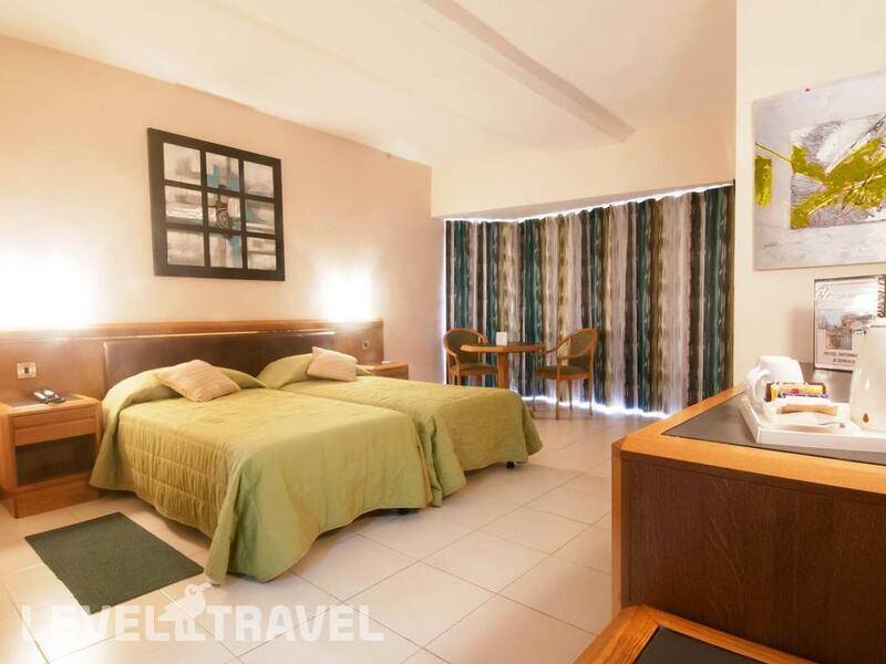 Фотография Diplomat Hotel Фотография Diplomat Hotel