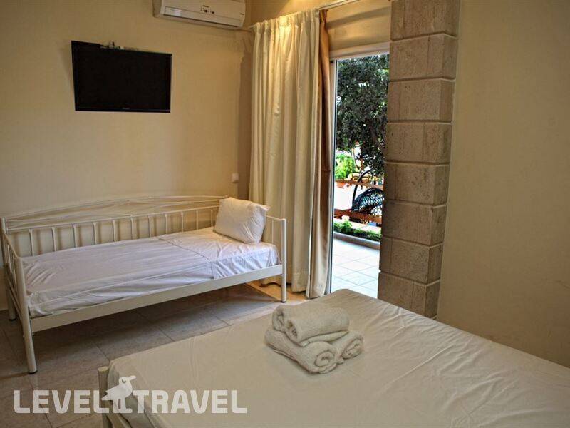 Фотография Niriides Beach Hotel