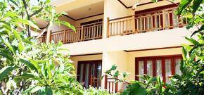Pirogue Lodge