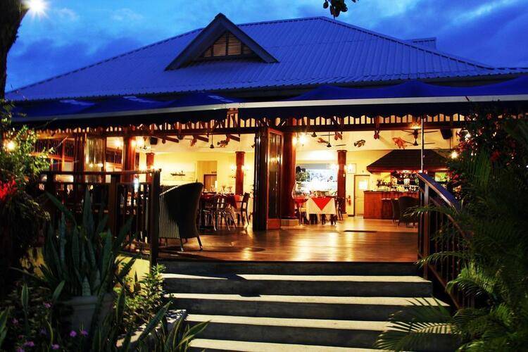Pirogue Lodge