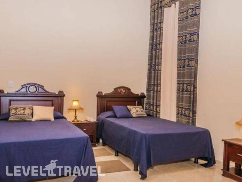 Фотография E El Marques Hotel