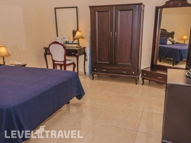Фотография E El Marques Hotel