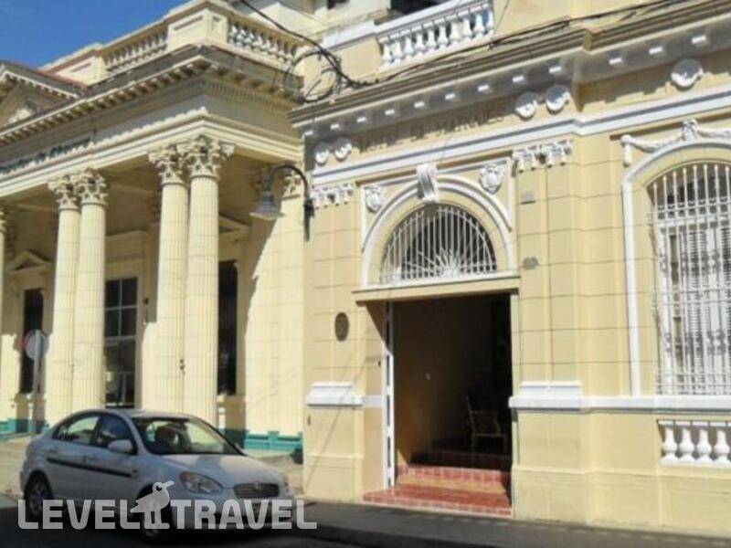 Фотография E El Marques Hotel