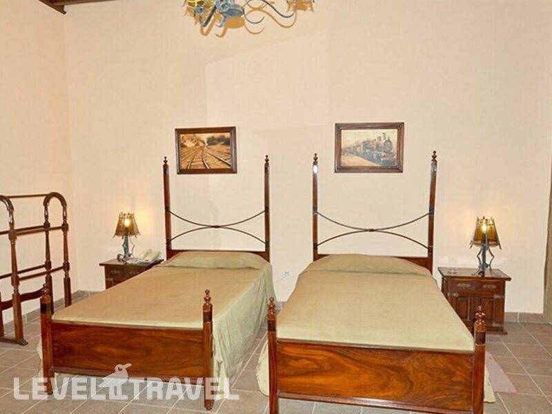 Фотография E Camino De Hierro Hotel