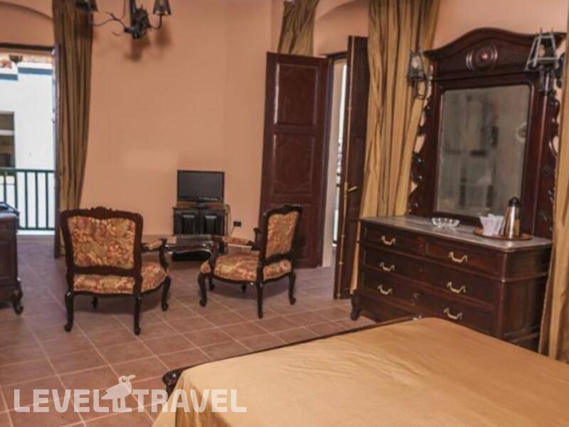 Фотография E Camino De Hierro Hotel