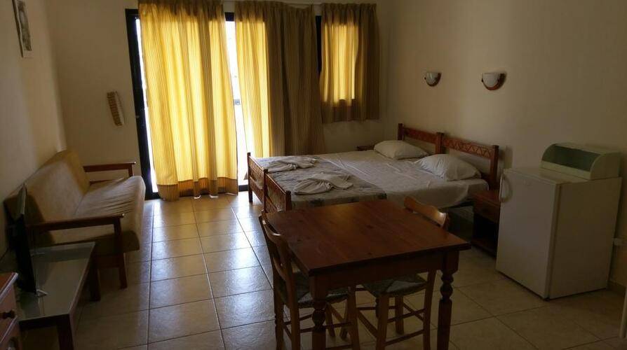 New York Plaza Hotel Apartments