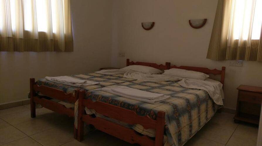 New York Plaza Hotel Apartments