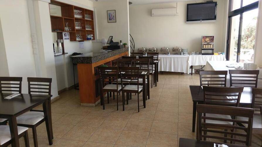 New York Plaza Hotel Apartments