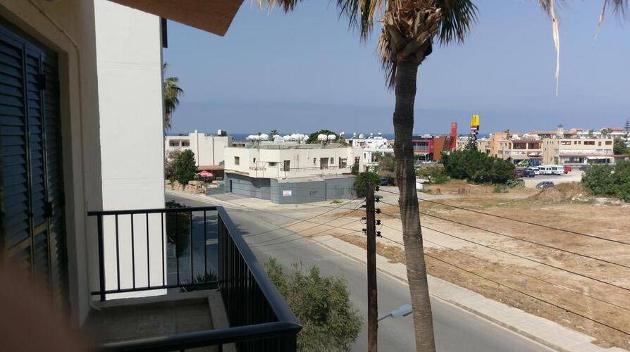 New York Plaza Hotel Apartments