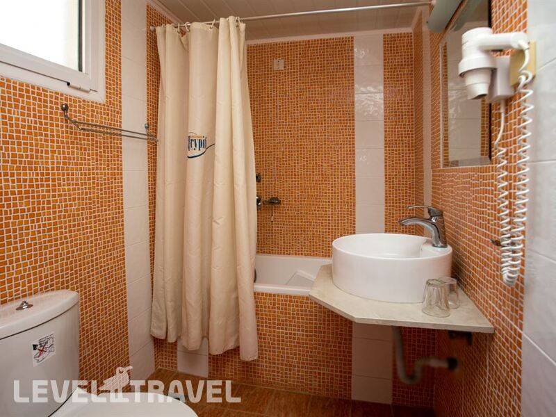 Фотография Trypiti Hotel & Suites (Ex. Trypiti Bungalows)