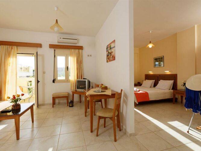 Fotis Studios Apartments