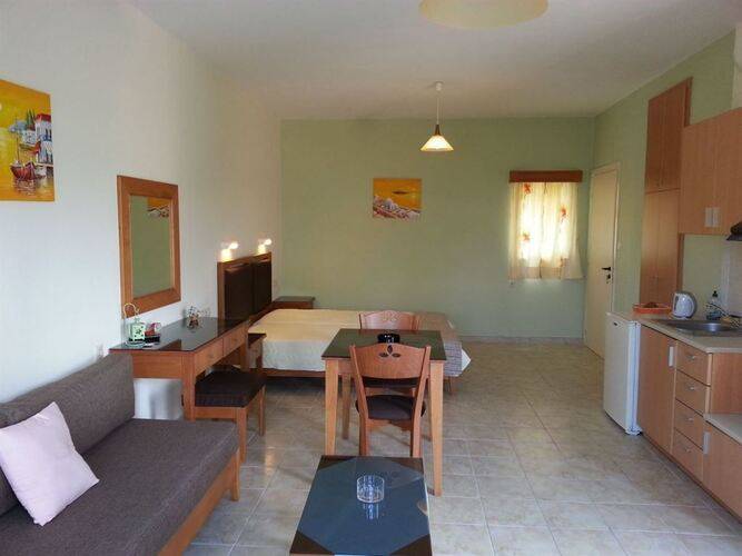 Fotis Studios Apartments