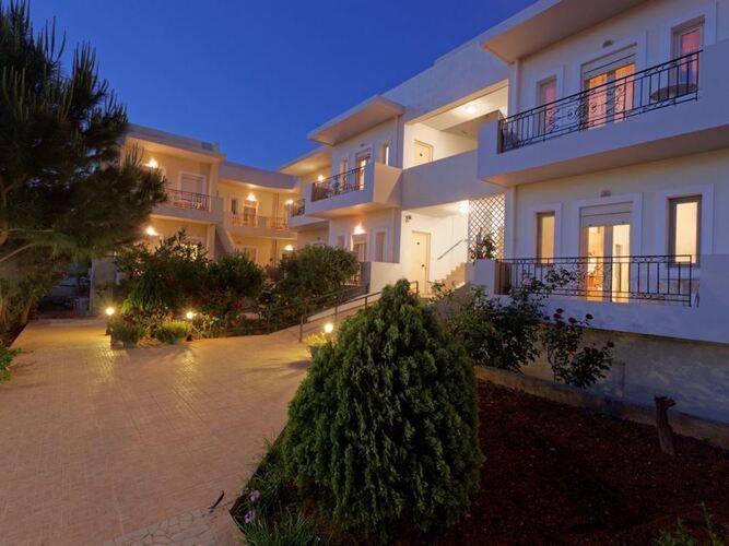 Fotis Studios Apartments