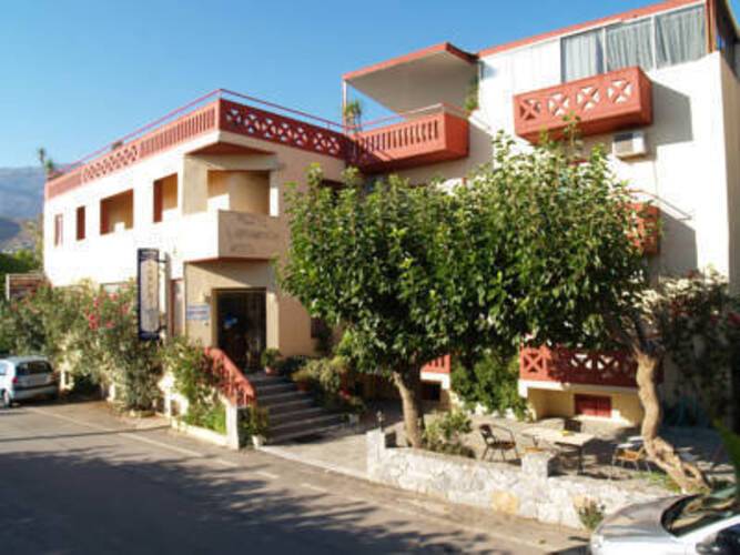 Labyrinth Hotel