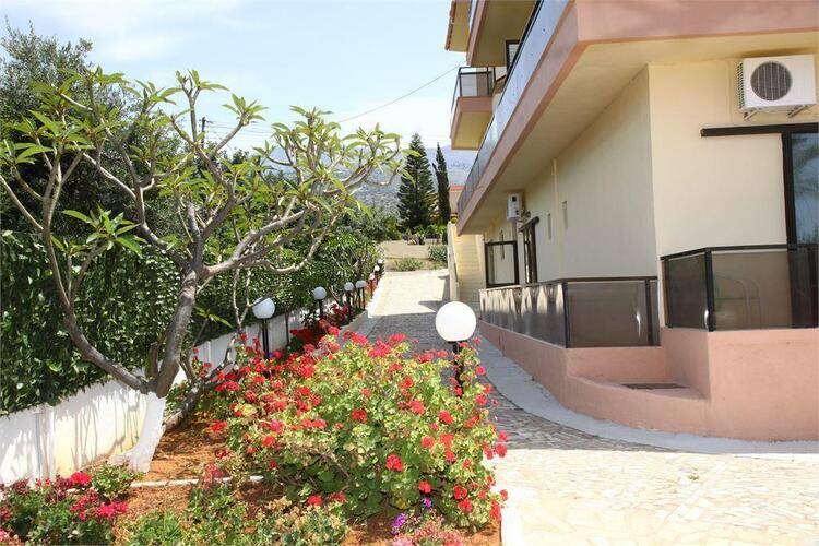 Triton Garden Hotel