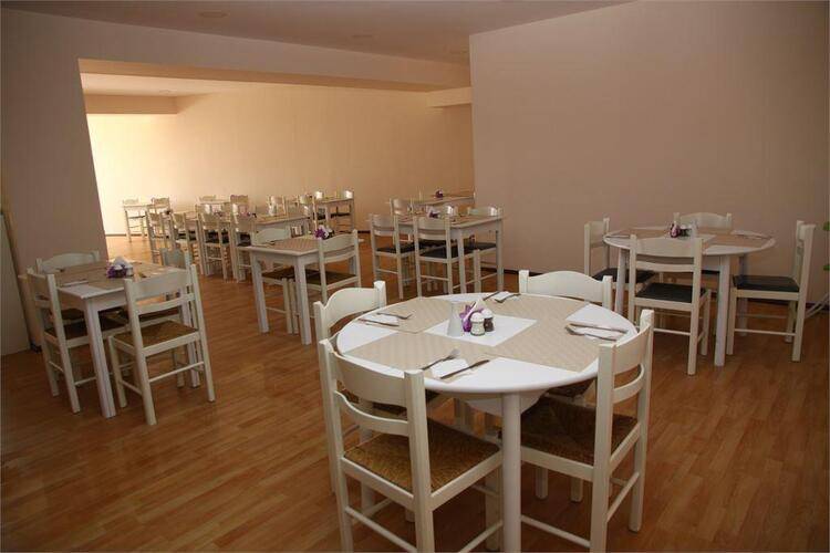 Triton Garden Hotel