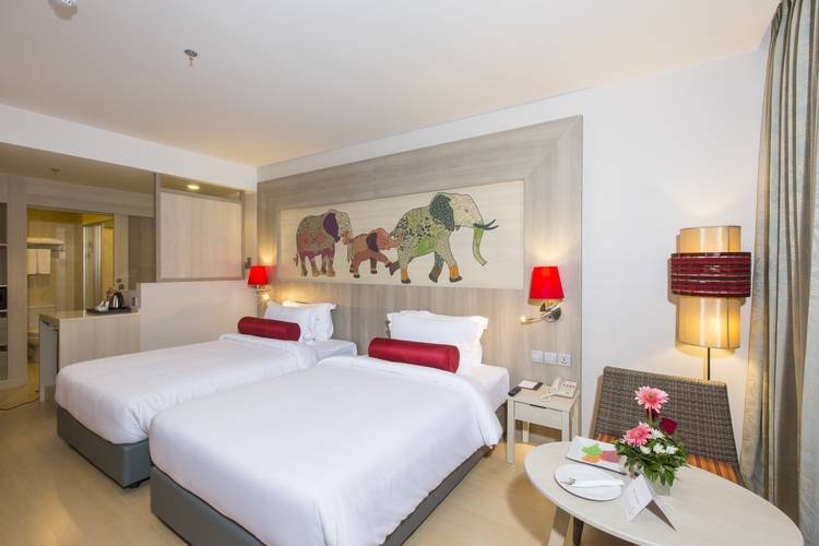 Ramada By Wyndham Phuket Deevana