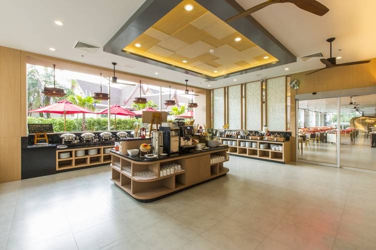 Ramada By Wyndham Phuket Deevana