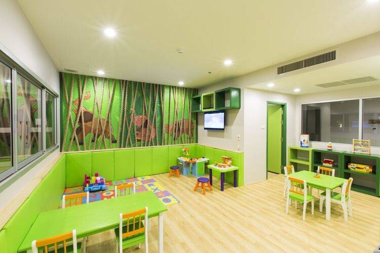 Ramada By Wyndham Phuket Deevana