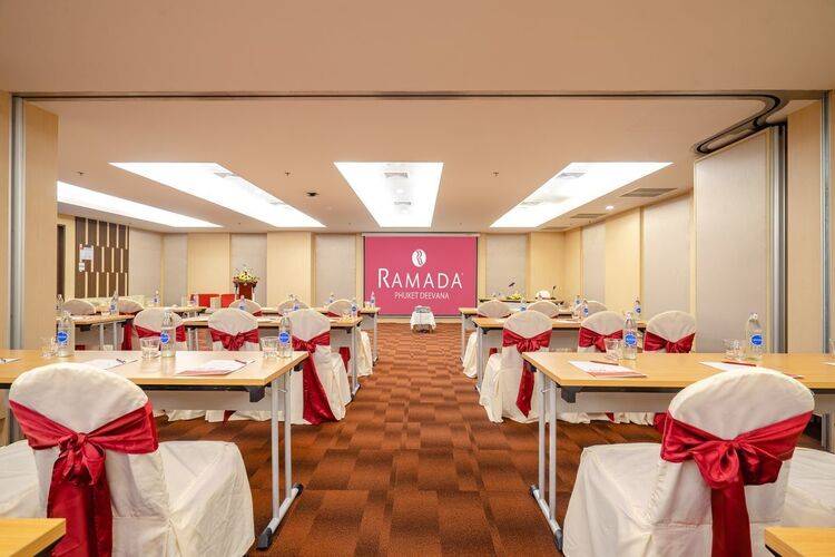 Ramada By Wyndham Phuket Deevana