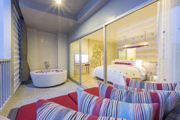 Ramada By Wyndham Phuket Deevana