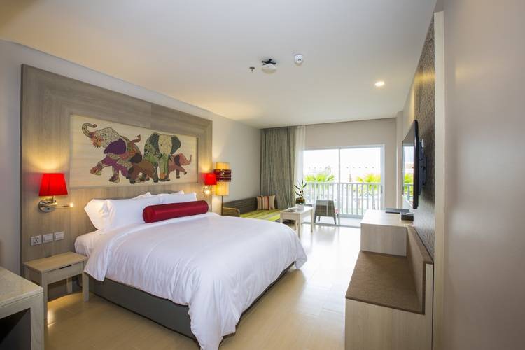 Ramada By Wyndham Phuket Deevana