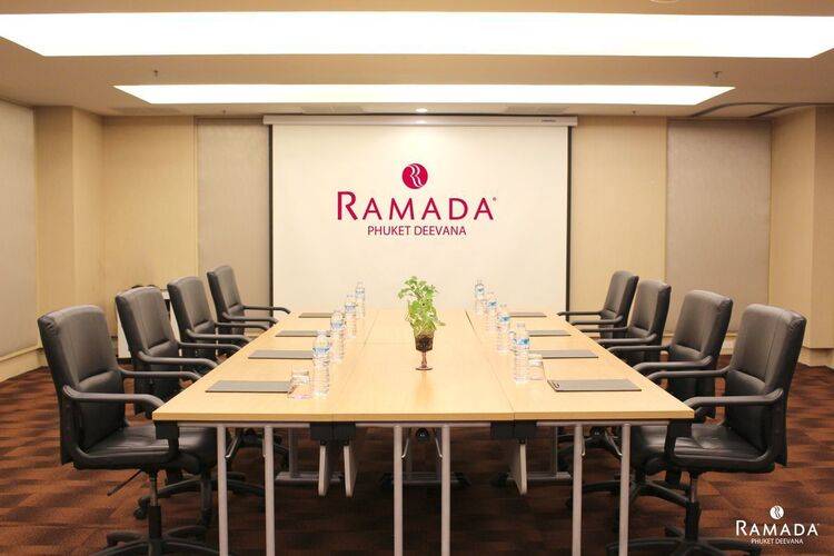 Ramada By Wyndham Phuket Deevana
