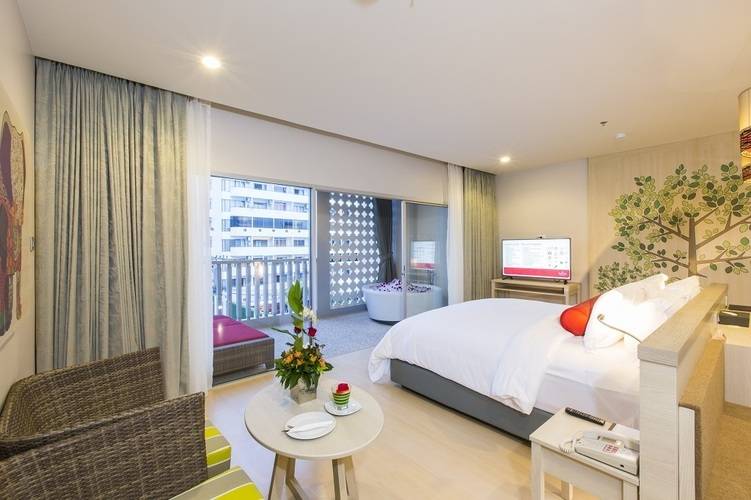 Ramada By Wyndham Phuket Deevana