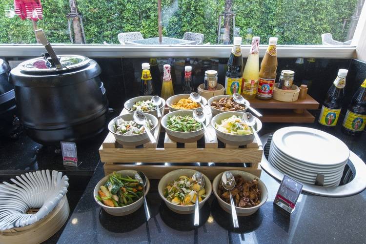 Ramada By Wyndham Phuket Deevana