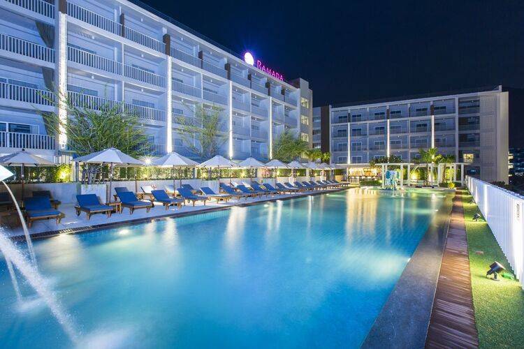 Ramada By Wyndham Phuket Deevana