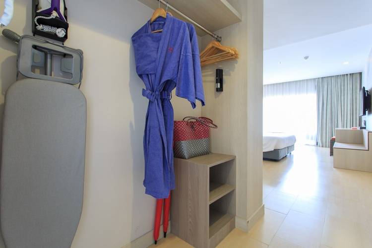 Ramada By Wyndham Phuket Deevana