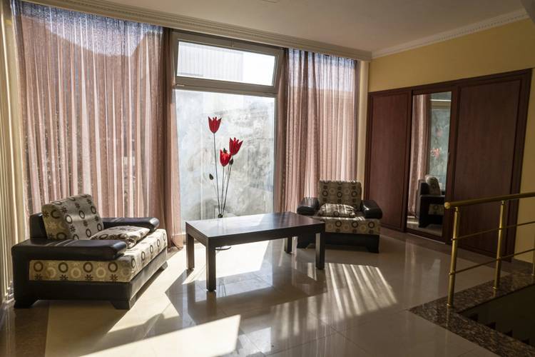 Cameo Hotel