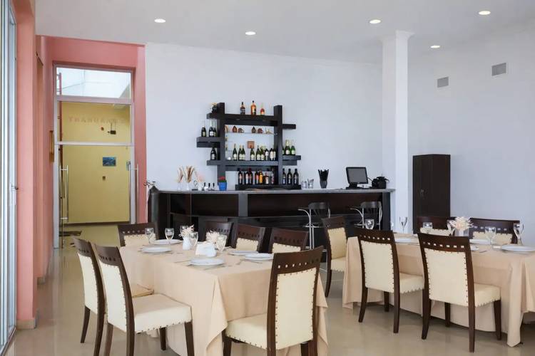 Cameo Hotel
