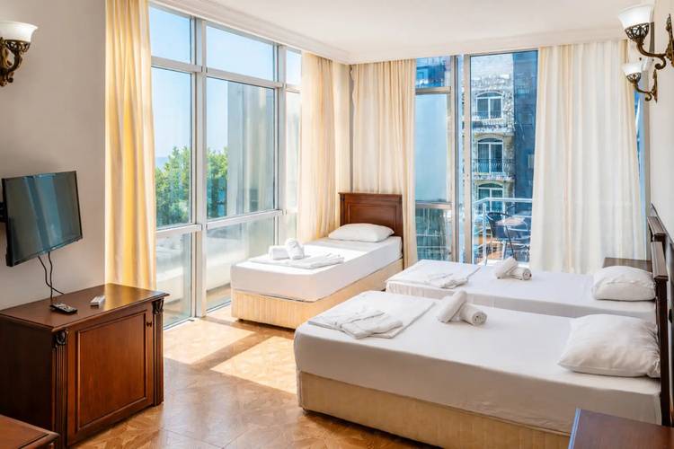 Cameo Hotel