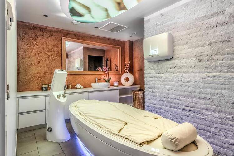 Crowne Plaza Borjomi