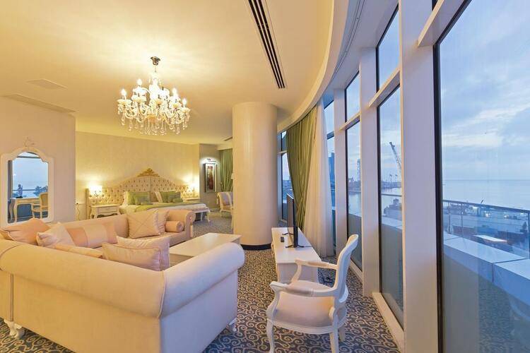 Jrw Welmond Hotel & Casino (Ex.Leogrand Hotel & Casino Batumi)
