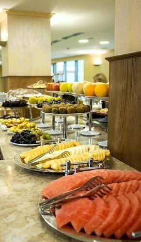 Colosseum Marina Hotel