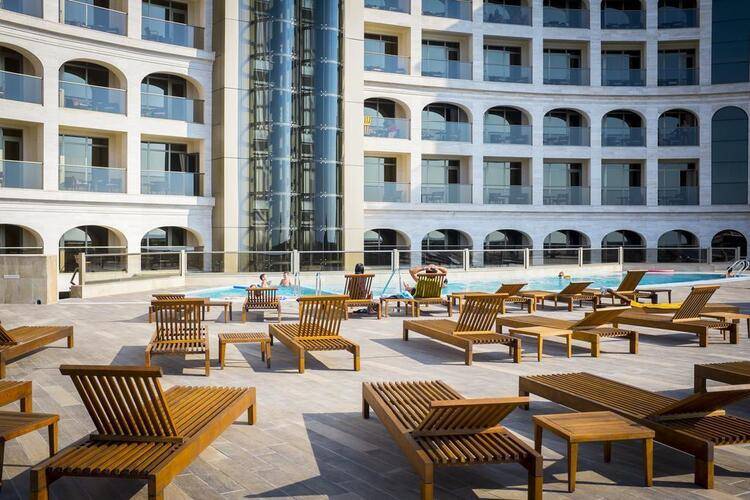 Colosseum Marina Hotel