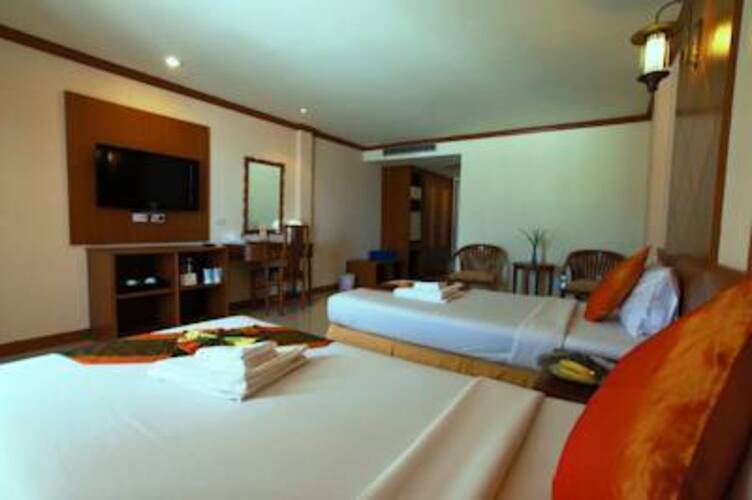 Khaolak Sunset Resort
